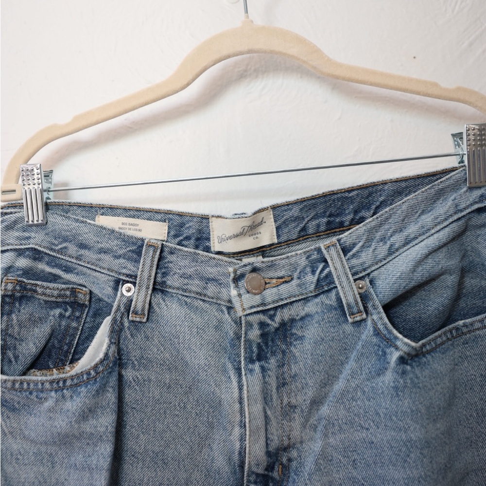 Universal Thread Ripped Jeans - Picture 5 of 9